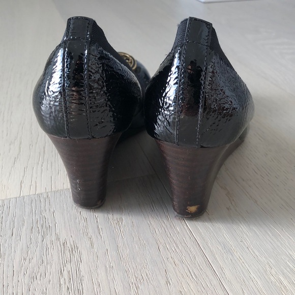 Tory Burch Caroline Wedge - Picture 3 of 3